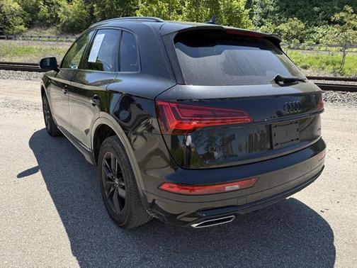 2022 Audi Q5 45 S line Premium