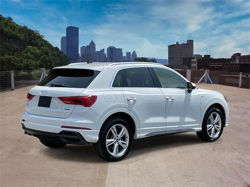 2022 Audi Q3 45 S line Premium Plus