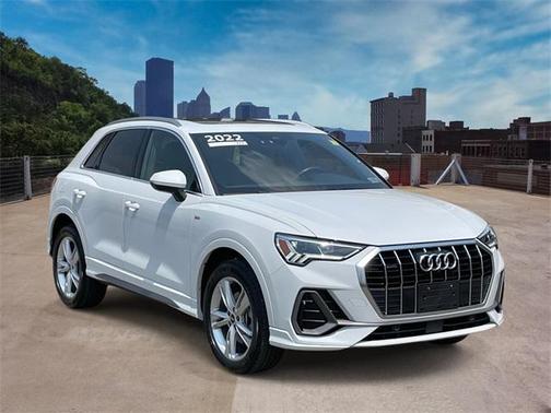 2022 Audi Q3 45 S line Premium Plus