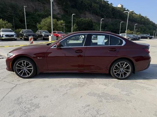 2022 BMW 330e Base