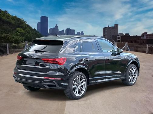 2025 Audi Q3 Premium 45 TFSI S line quattro Tiptronic