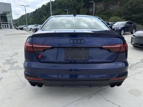 2023 Audi S4 Premium Plus TFSI quattro Tiptronic