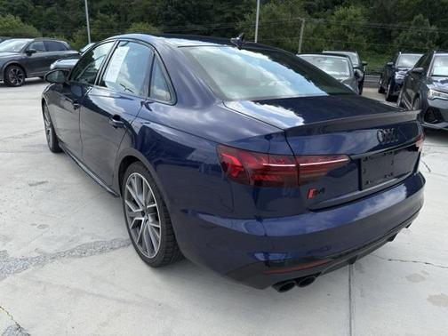 2023 Audi S4 Premium Plus TFSI quattro Tiptronic