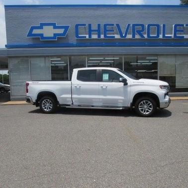 Summit White 2024 Chevrolet Silverado 1500 LT