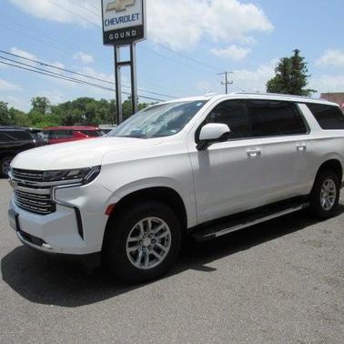 2023 Chevrolet Suburban LT