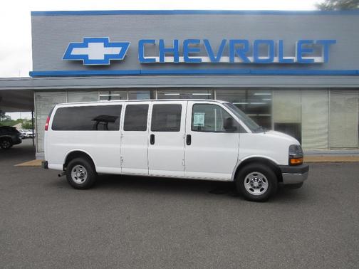 2017 Chevrolet Express 3500 LT