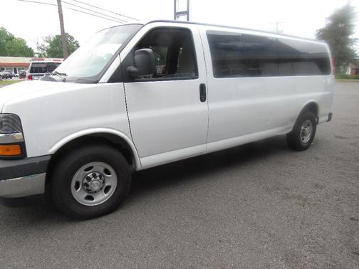 2017 Chevrolet Express 3500 LT