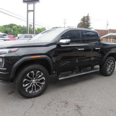 Onyx Black 2025 GMC Canyon Denali