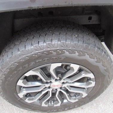Onyx Black 2025 GMC Canyon Denali