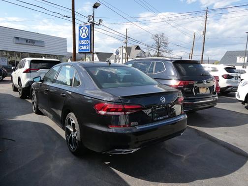 2020 Volkswagen Passat 2.0T R-Line