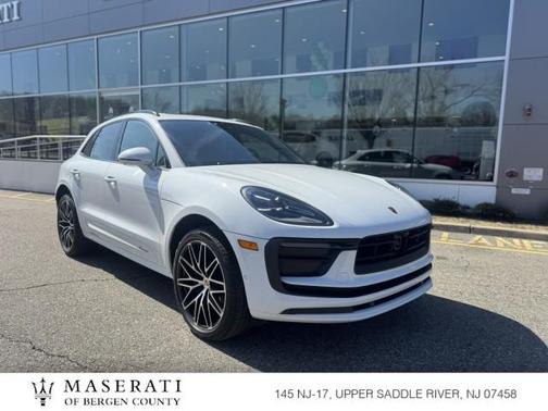 2022 Porsche Macan Base