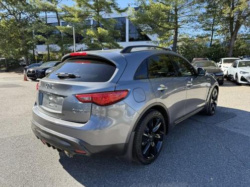 2016 INFINITI QX70 Base