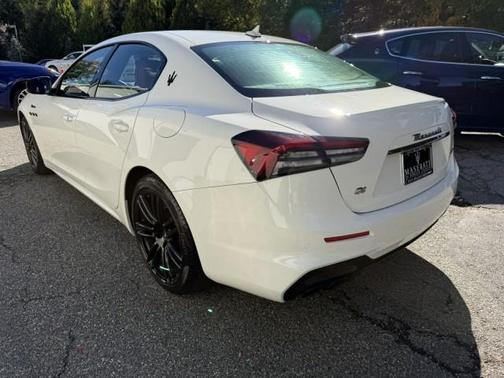 2022 Maserati Ghibli BIANCO //ROSSO ~ 1 OWNER, CPO ELIGIBLE!!! AWD