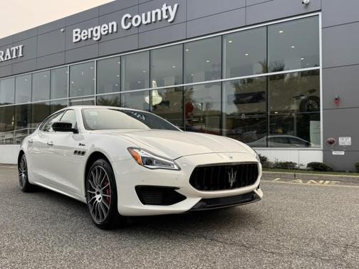 2024 Maserati Quattroporte Modena Ultima Q4