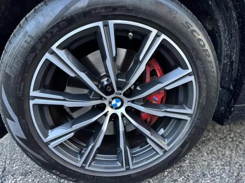 2023 BMW X5 xDrive40i ~ M SPORT & EXECUTIVE PACKAGE !!