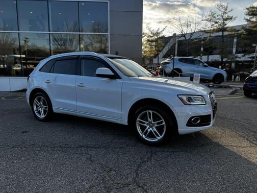 2014 Audi Q5 2.0T Premium Plus