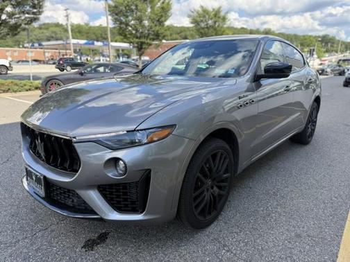 2022 Maserati Levante Modena