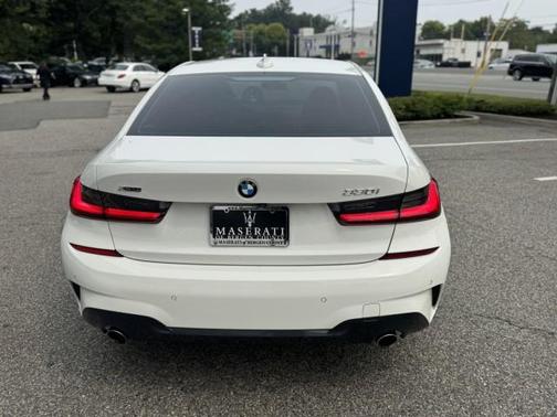 2021 BMW 330 i xDrive