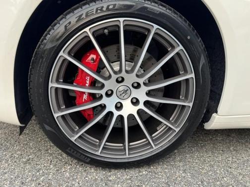 2024 Maserati Quattroporte Modena Ultima Q4 AWD