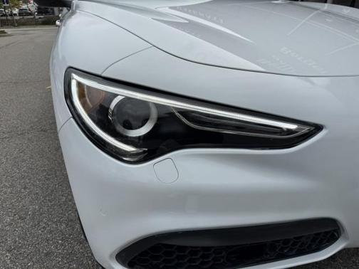 2022 Alfa Romeo Stelvio Ti