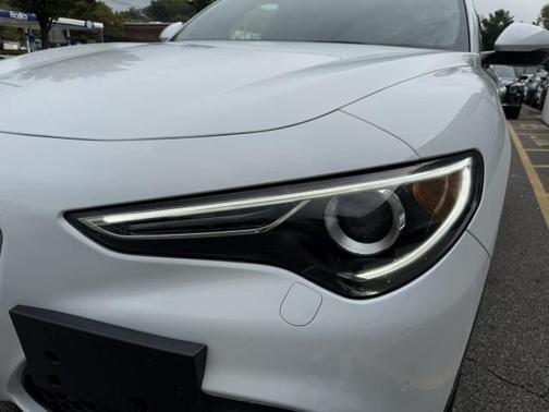 2022 Alfa Romeo Stelvio Ti