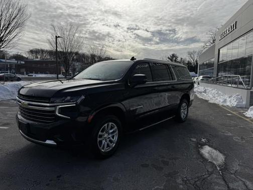2022 Chevrolet Suburban LT
