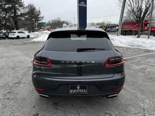 2018 Porsche Macan Sport Edition