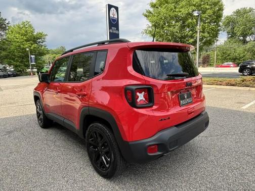 Colorado Red Clearcoat 2022 Jeep Renegade Altitude