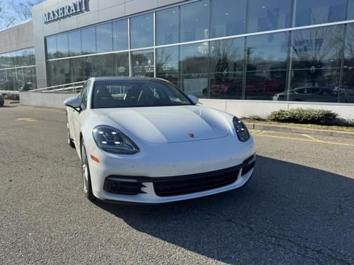 2020 Porsche Panamera 4 AWD