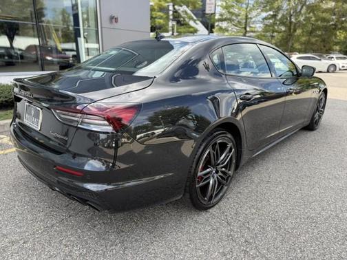 2022 Maserati Quattroporte Modena Q4 ~ NERISSIMO PACKAGE ~ CPO ELIGIBLE!!!