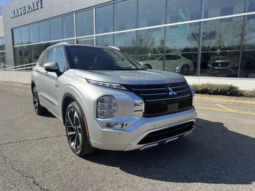 2025 Mitsubishi Outlander PHEV SEL