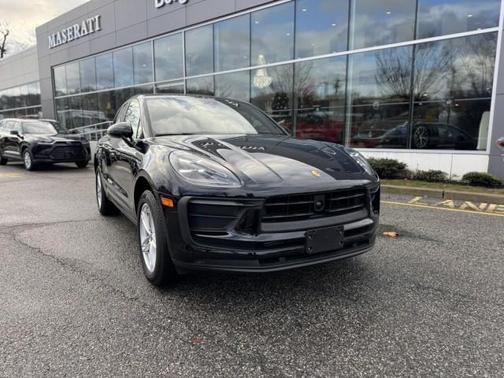 2024 Porsche Macan ~ PREMIUM PLUS PACKAGE !! ONLY 8500 MILES !!!