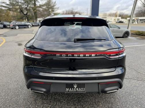 2024 Porsche Macan ~ PREMIUM PLUS PACKAGE !! ONLY 8500 MILES !!!