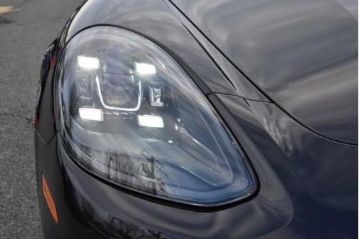 2019 Porsche Panamera 4 PREMIUM PACKAGE