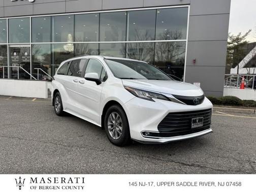 2022 Toyota Sienna XLE