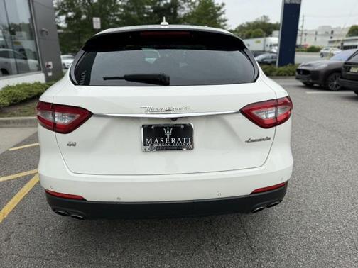 2018 Maserati Levante Base
