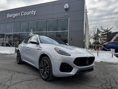 2023 Maserati Grecale Modena ~ BIANCO ASTRO // NERO `~ ~ CPO ELIGIBLE