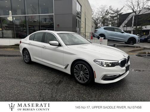 Alpine White 2018 BMW 530 i xDrive