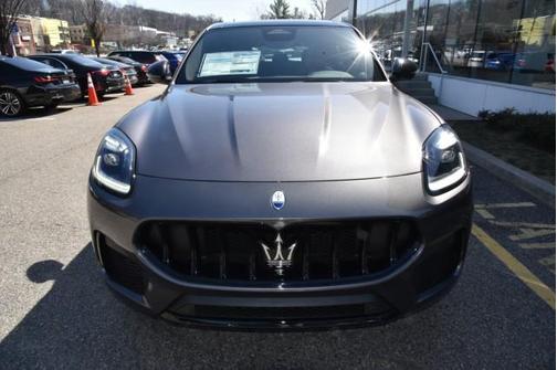 Grigio Lava Metallic 2025 Maserati Grecale Modena