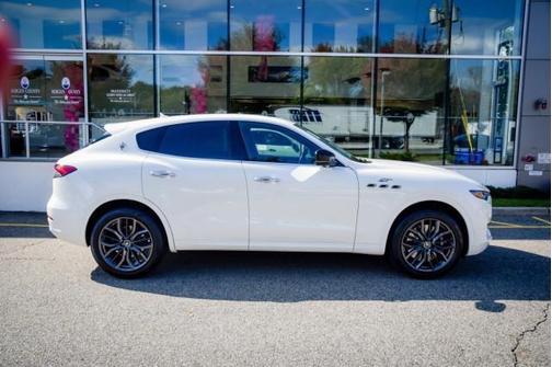 2024 Maserati Levante GT Ultima
