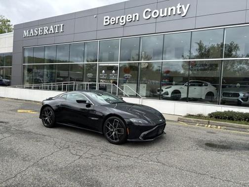 Jet Black 2022 Aston Martin Vantage Coupe