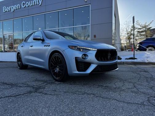 2023 Maserati Levante Base