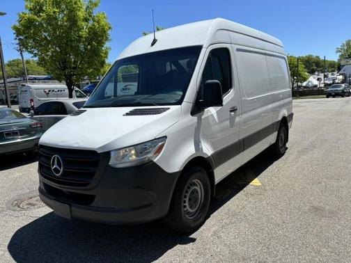 Grey White 2022 Mercedes-Benz Sprinter 2500 High Roof