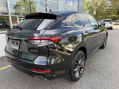 2024 Maserati Levante GT Ultima
