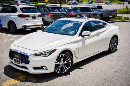 Photo 2 of 42 of 2017 INFINITI Q60 3.0T Premium