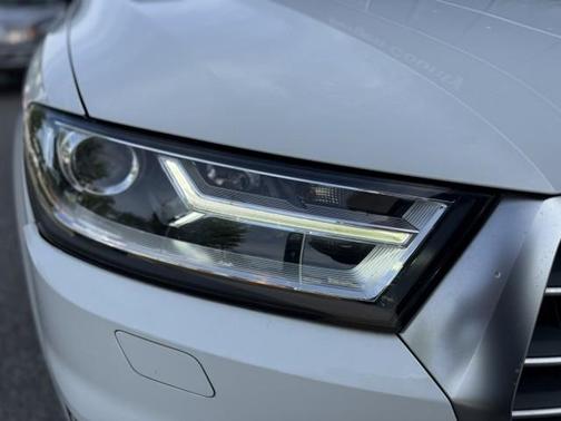 2019 Audi Q7 45 Premium