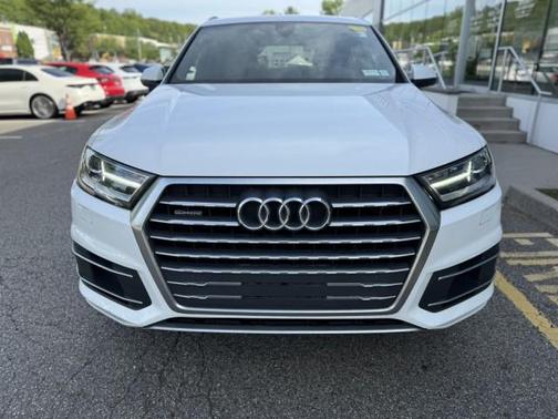 2019 Audi Q7 45 Premium