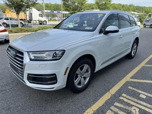 2019 Audi Q7 45 Premium