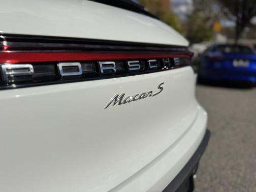 2024 Porsche Macan S