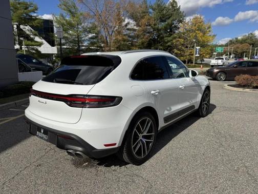 2024 Porsche Macan S